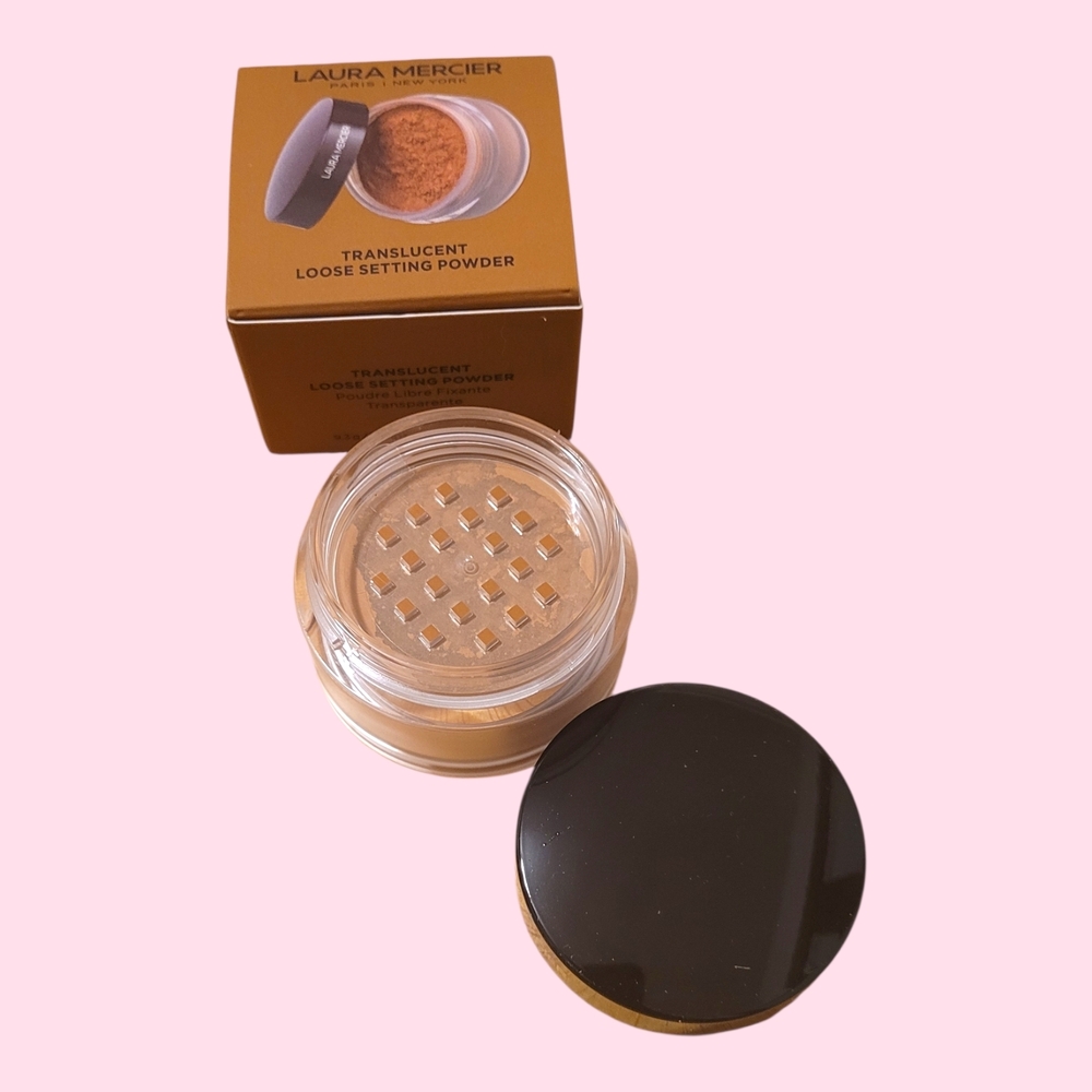 Laura Mercier  Color -(MED-DEEP) Loose Setting Powder -